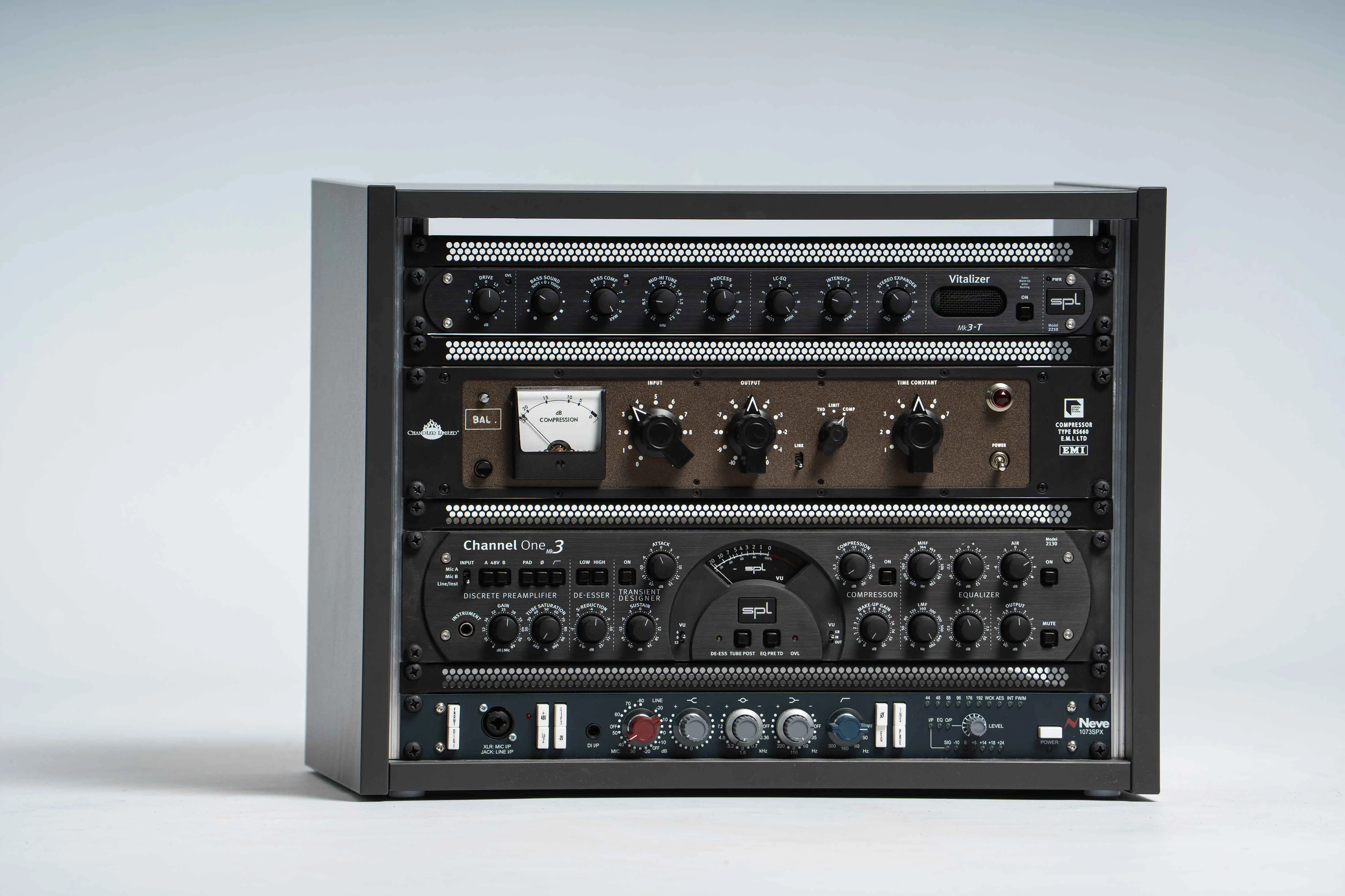 Mikrofon und Aufnahme-Equipment aus unserer Produktion von Unternehmenspodcasts